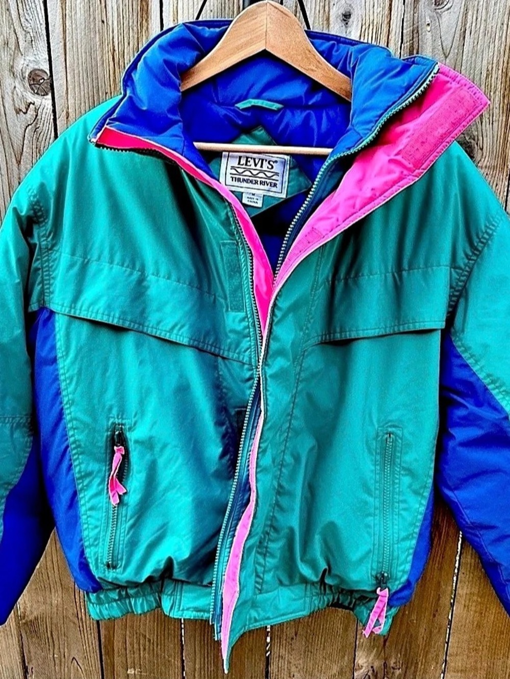 Vintage Levi’s Thunder River Mens Size Medium Puffer ski Jacket Retro 90’s teal